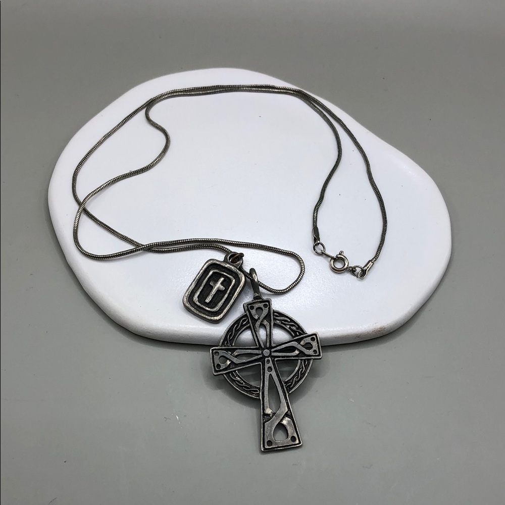 Vintage 90's Celtic Cross Pendant Charm Necklace Silver Tone Religious.